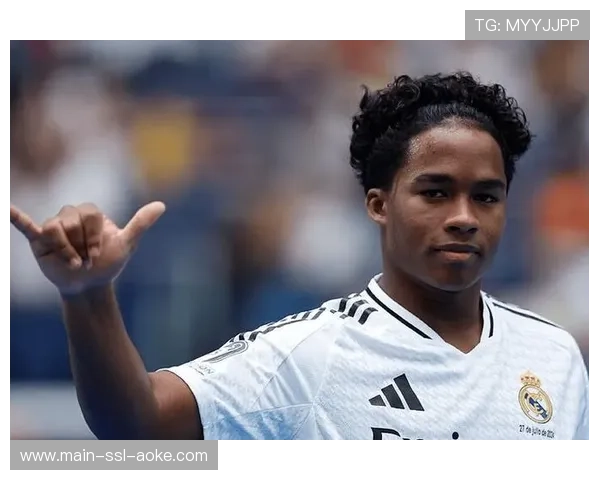 罗马诺透露恩德里克租借里昂首月获法甲月最佳，皇马无意出售将其纳入未来计划